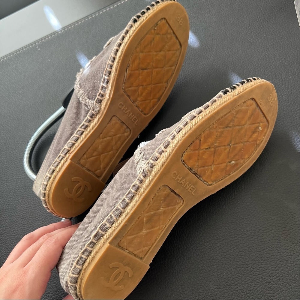 Chanel Gray Black Colorblock Interlocking CC Logo Canvas Espadrilles Slip Shoes - Picture 6 of 11